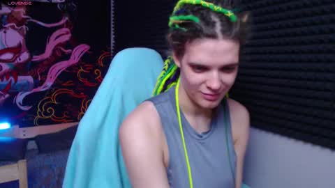 Snapshot of kiki_krash chatting on 11/04/25, 09:52 Kiki online show from 11/04/25, 09:52