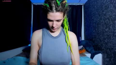 Snapshot of kiki_krash chatting on 11/06/25, 11:44 Kiki online show from 11/06/25, 11:44