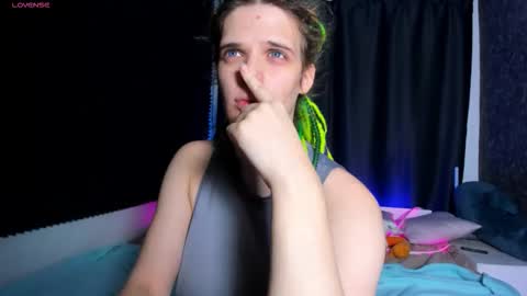 Snapshot of kiki_krash chatting on 11/09/25, 10:35 Kiki online show from 11/09/25, 10:35