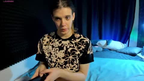 Snapshot of kiki_krash chatting on 03/01/26, 10:28 Kiki online show from 03/01/26, 10:28
