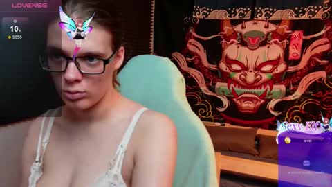 Snapshot of kiki_krash chatting on 03/23/26, 10:41 Kiki online show from 03/23/26, 10:41
