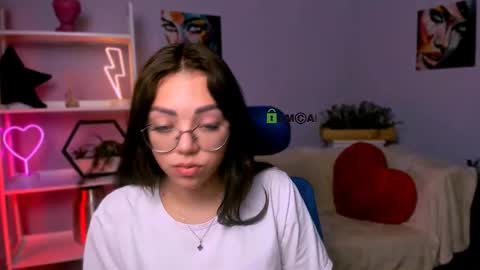 kiki_swan online show from 03/10/25, 09:53