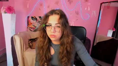 kiki_swan online show from 04/27/26, 05:49