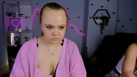 kiki_swan online show from 06/08/26, 07:14