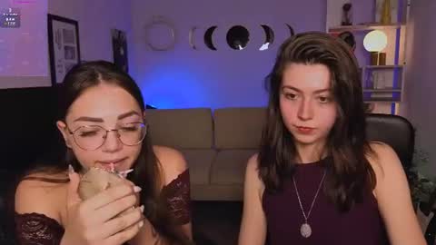 kiki_swan online show from 06/28/26, 07:20