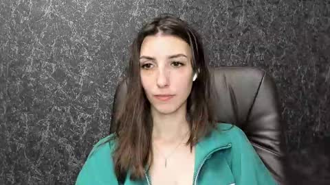 Mika and Miranda online show from 09/21/25, 04:30