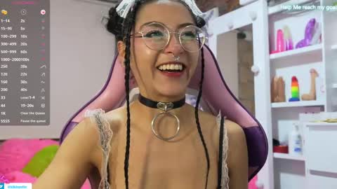 Snapshot of kikilepetite chatting on 02/13/25, 09:06 kiki online show from 02/13/25, 09:06