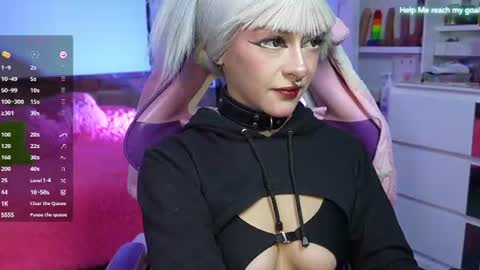 kiki online show from 06/13/26, 09:35
