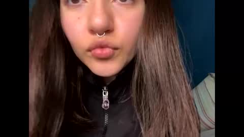 kikilove15 online show from 06/11/26, 03:15