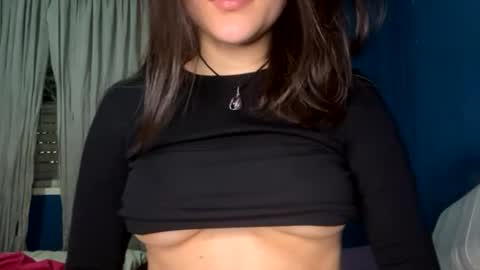 kikilove15 online show from 06/25/26, 02:11