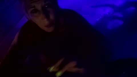 Snapshot of kikilovespartylights chatting on 11/12/25, 12:27 kikilovespartylights online show from 11/12/25, 12:27