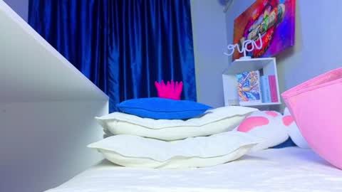 Kiki online show from 07/26/26, 05:20