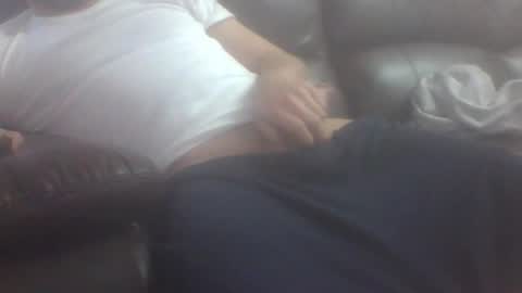 Snapshot of kiko83c chatting on 11/25/25, 09:09 New accound cavilacion online show from 11/25/25, 09:09