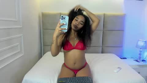 SHURI LUX  online show from 06/18/26, 03:07