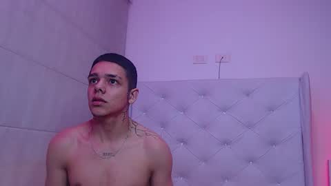 Snapshot of kim69_and_noah chatting on 12/01/25, 05:45 cherry online show from 12/01/25, 05:45