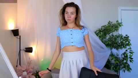 Kim online show from 09/10/25, 10:04