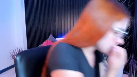 Snapshot of kim_brown_ chatting on 11/26/25, 12:17 Kim online show from 11/26/25, 12:17