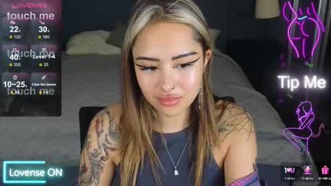 Snapshot of kim_brownie chatting on 09/21/25, 08:16 Kim online show from 09/21/25, 08:16