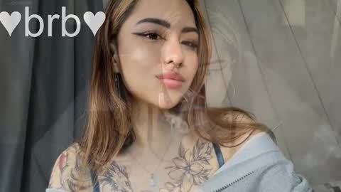 Snapshot of kim_brownie chatting on 11/26/25, 08:10 Kim online show from 11/26/25, 08:10