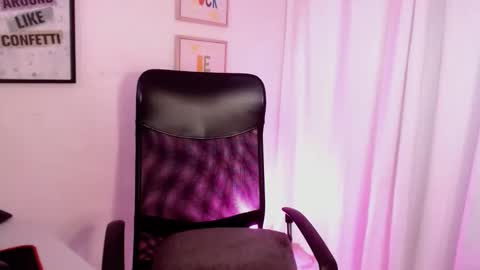 Kimberly online show from 06/05/26, 02:23