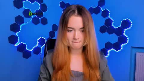 kim_classy online show from 11/30/25, 08:13