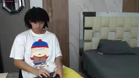 Snapshot of kim_curly_ chatting on 03/15/26, 01:50 KIM online show from 03/15/26, 01:50