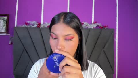 kim  online show from 02/06/25, 02:22