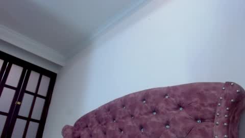 K I M online show from 02/06/25, 12:16