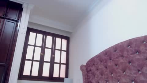 K I M online show from 02/06/25, 03:20