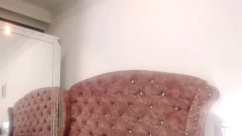 K I M online show from 03/02/25, 11:39