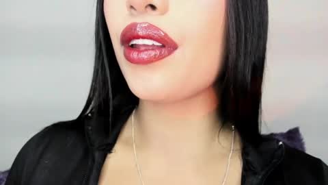 Snapshot of kim_mouth17 chatting on 04/23/26, 11:40 kim_mouth17 online show from 04/23/26, 11:40