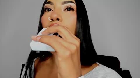 kim_mouth17 online show from 06/21/26, 07:11