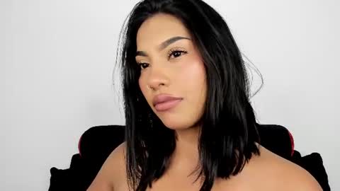 kim_mouth17 online show from 07/10/26, 06:07