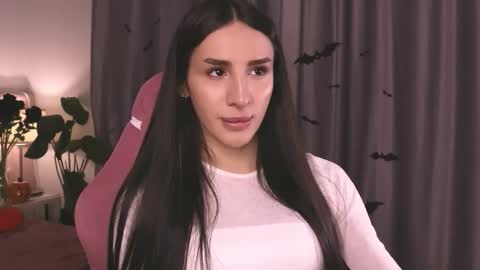 Snapshot of kim_oberlin chatting on 10/31/25, 11:22 Kim Oberlin online show from 10/31/25, 11:22