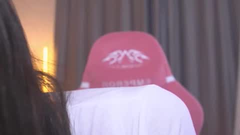 Snapshot of kim_oberlin chatting on 11/11/25, 11:32 Kim Oberlin online show from 11/11/25, 11:32