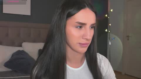 Snapshot of kim_oberlin chatting on 12/01/25, 11:04 Kim Oberlin online show from 12/01/25, 11:04