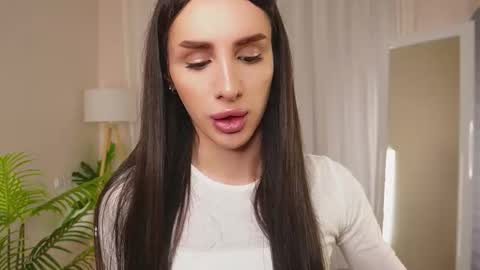 Snapshot of kim_oberlin chatting on 12/03/25, 04:16 Kim Oberlin online show from 12/03/25, 04:16