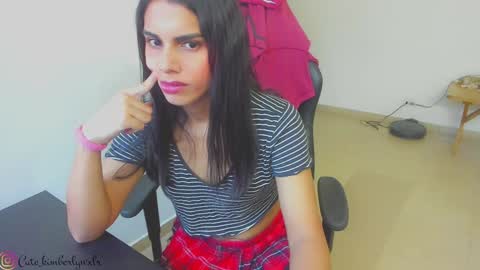 Snapshot of kim_wexler chatting on 02/06/25, 09:28 OnlyFans kimberlywexlr online show from 02/06/25, 09:28