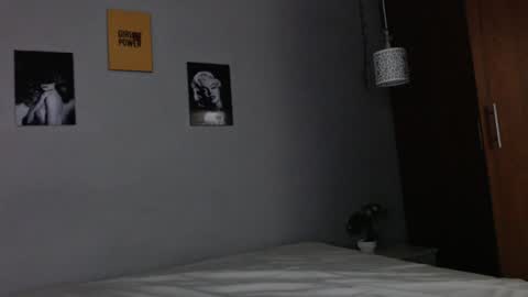 Snapshot of kimandyuk chatting on 12/20/24, 07:39 Kim  Yuk online show from 12/20/24, 07:39