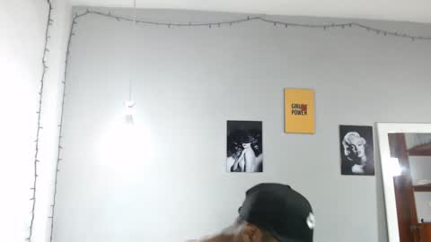 Snapshot of kimandyuk chatting on 01/11/25, 05:29 Kim  Yuk online show from 01/11/25, 05:29