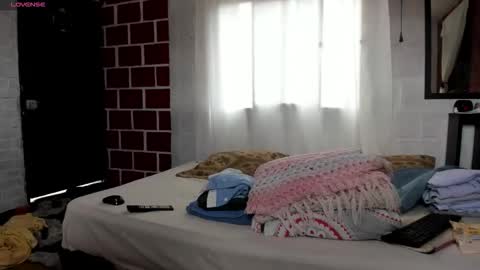 Kim  Yuk online show from 11/12/25, 05:57