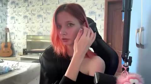 Mary online show from 06/08/26, 07:09