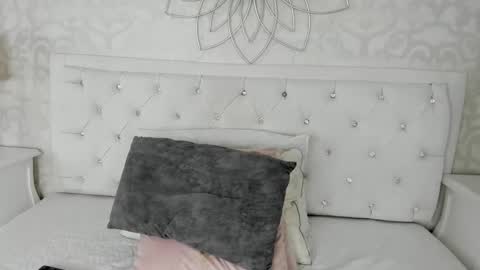 Snapshot of kimberlin_cam_ chatting on 12/01/25, 07:30 Kimberlin online show from 12/01/25, 07:30