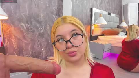 Snapshot of kimberly_cam_ chatting on 06/09/26, 08:53 Your kim online show from 06/09/26, 08:53