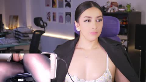 Kimberly 1200-1900 GMT-5 online show from 05/27/26, 01:57