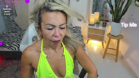 Snapshot of kimberly_milf5 chatting on 03/11/26, 09:32 Kimberly online show from 03/11/26, 09:32