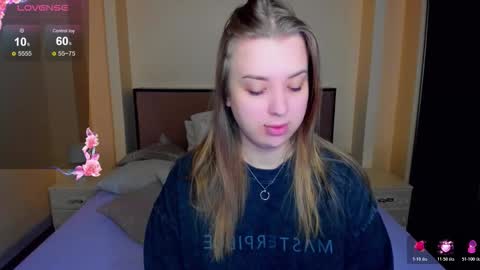 Snapshot of kimberly_mm chatting on 02/25/26, 04:38 kimberly_mm online show from 02/25/26, 04:38