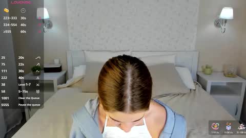 Snapshot of kimberly_taylory chatting on 10/23/25, 11:14 Jennifer online show from 10/23/25, 11:14