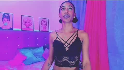 Your Queen KIM online show from 01/04/25, 02:14