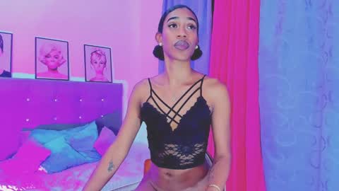 Your Queen KIM online show from 01/04/25, 05:16